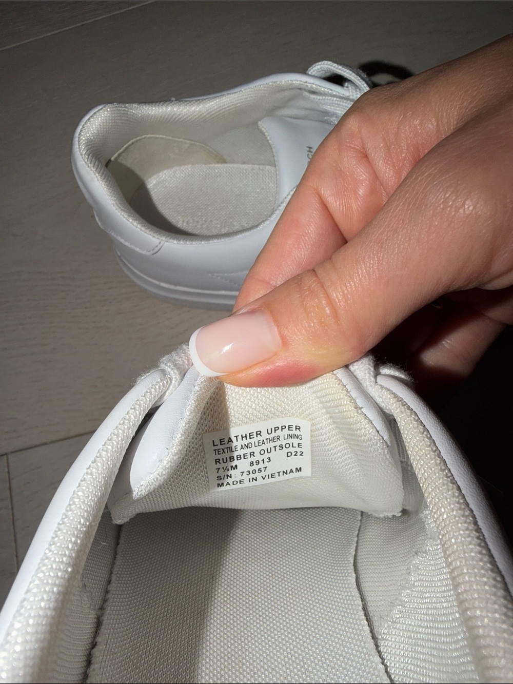 Tory Burch Howell Sneakers Size 7.5 M White Gold Logo Casual Classic Comfy - Picture 8 of 10